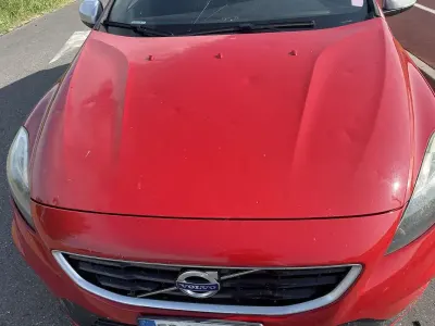 Usata Volvo V40 R-Design Kinetic 120 CV (88 kW) 2015 Berlina