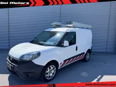 Usata Fiat Doblò 120 CV (88 kW) 2020 Bianco Monovolume
