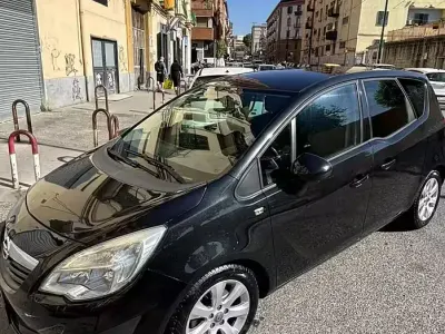 Begagnad Opel Meriva 120 HK (88 kW) 2012 Minibuss