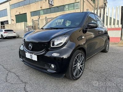Usata Smart ForFour Brabus Xclusive 109 CV (80 kW) 2016 Nero Utilitaria