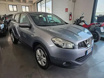 Usata Nissan Qashqai Acenta 131 CV (96 kW) 2012 Argento SUV