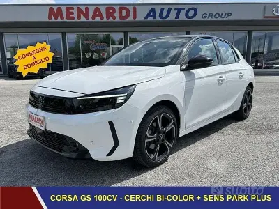 Usata Opel Corsa 101 CV (74 kW) 2024 Bianco Utilitaria
