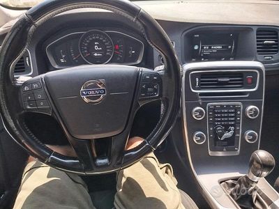 Usata Volvo V60 2015 Grigio Station wagon