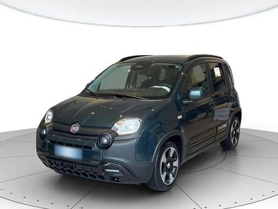 Usado Fiat Panda Cross Cross 70 CV (51 kW) 2025 Verde Utilitario