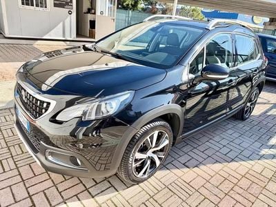 Usata Peugeot 2008 Allure 102 CV (75 kW) 2019 Nero SUV