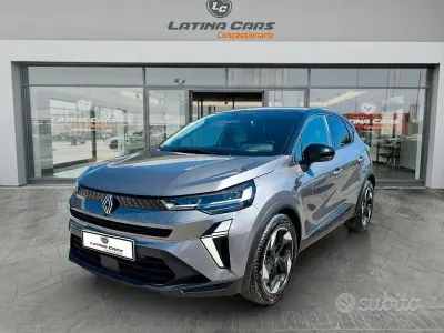 Occasion Renault Captur Techno 101 ch (74 kW) 2025 Gris SUV