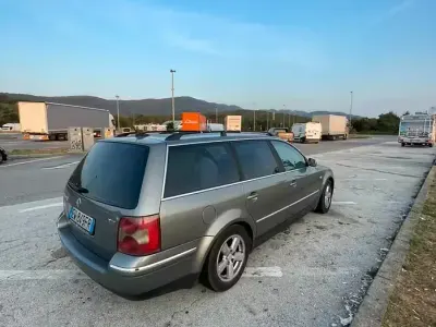 Usata VW Passat 90 CV (66 kW) 2002 Grigio Station wagon