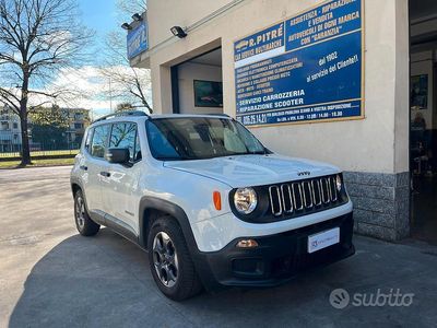 Usata Jeep Renegade Sport 95 CV (69 kW) 2017 Bianco SUV