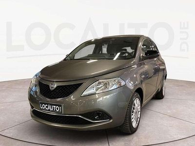 Usata Lancia Ypsilon Silver 69 CV (50 kW) 2017 Grigio Utilitaria