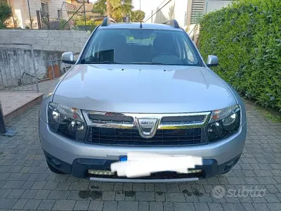 Usata Dacia Duster 105 CV (77 kW) 2011 Grigio SUV