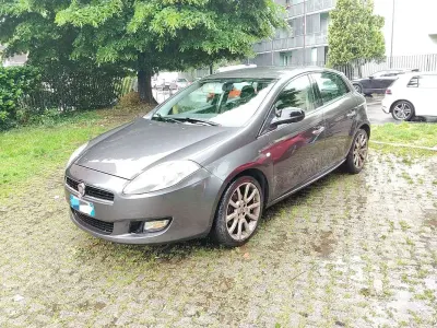 Usata Fiat Bravo Easy 105 CV (77 kW) 2013 Grigio Utilitaria