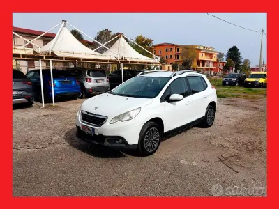 Usata Peugeot 2008 Active 68 CV (50 kW) 2014 Bianco SUV