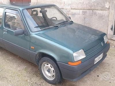 Usata Renault Super 5 Campus 94 CV (69 kW) 1987 Verde Utilitaria