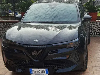 Usata Alfa Romeo GT Junior 136 CV (100 kW) 2025 Nero SUV