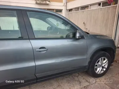 Usata VW Tiguan 140 CV (102 kW) 2007 Grigio SUV