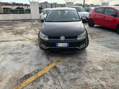 Usata VW Polo Trendline 75 CV (55 kW) 2017 Nero Berlina
