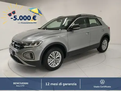 Usata VW T-Roc Life 150 CV (110 kW) 2023 Argento SUV