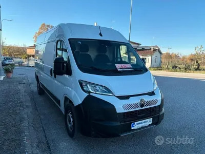 Usata Citroën Jumper 140 CV (102 kW) 2024 Bianco Monovolume
