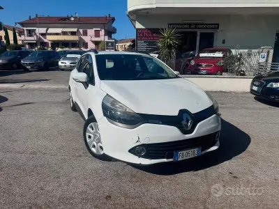 Usata Renault Clio 75 CV (55 kW) 2015 Bianco Station wagon