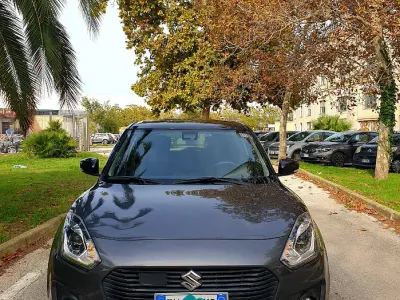 Usata Suzuki Swift 90 CV (66 kW) 2018 Grigio Utilitaria