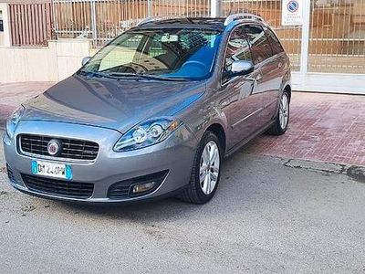 Occasion Fiat Croma 120 ch (88 kW) 2008 Gris Break
