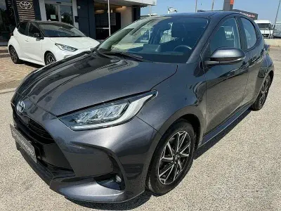 Usata Toyota Yaris Hybrid Trend 116 CV (85 kW) 2022 Other Berlina