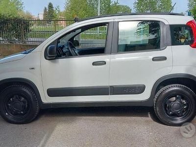 Bianco Usata 2017 Fiat Panda 4x4 Utilitaria | 11.900 € (Buon prezzo)