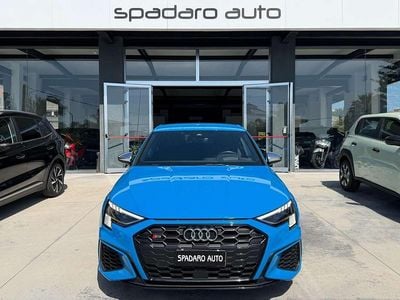 Begagnad Audi A3 Ambiente 310 HK (228 kW) 2022 Blå Sedan