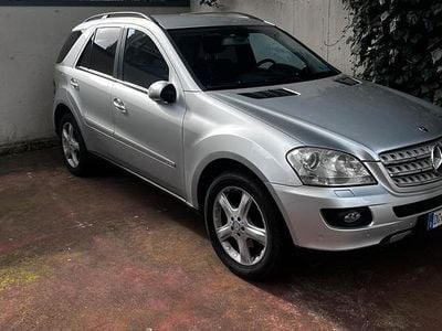 Usata Mercedes ML320 2007 Grigio SUV