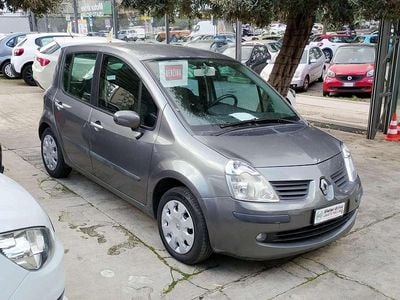 Usata Renault Modus Dynamique 75 CV (55 kW) 2007 Other Monovolume