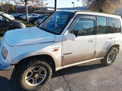 Usata Suzuki Vitara 1998 Bianco Station wagon