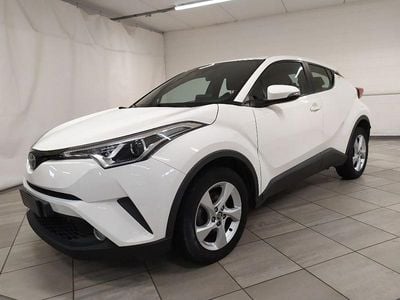 Usata Toyota C-HR Active 116 CV (85 kW) 2017 Bianco SUV