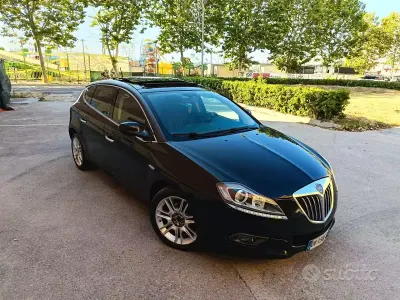 Usata Lancia Delta 120 CV (88 kW) 2009 Nero Utilitaria