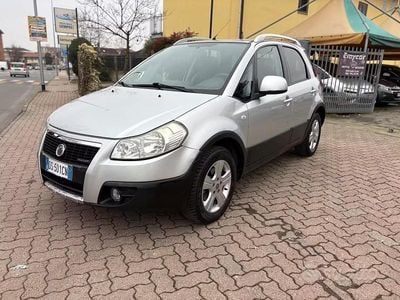 Usata Fiat Sedici 120 CV (88 kW) 2008 Grigio SUV