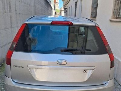 Usata Ford Fiesta 75 CV (55 kW) 2005 Utilitaria