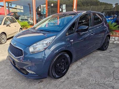 Usata Kia Venga 90 CV (66 kW) 2016 Grigio Utilitaria