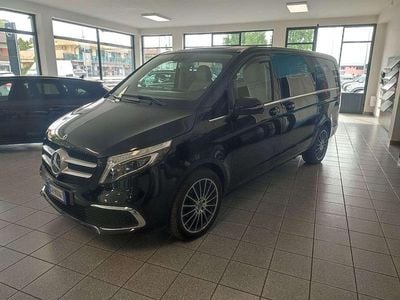 Usata Mercedes V250 Premium 190 CV (139 kW) 2022 Nero Monovolume