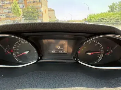 Usata Peugeot 308 Allure 120 CV (88 kW) 2015 Bluazzurro Berlina