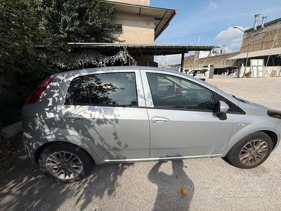 Usata Fiat Punto 75 CV (55 kW) 2011 Utilitaria