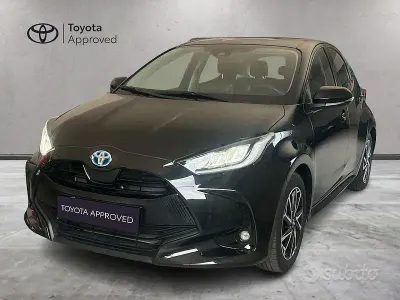 Usata Toyota Yaris Hybrid Trend 116 CV (85 kW) 2022 Nero Berlina