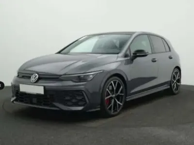 Usata VW Golf VIII GTI 265 CV (194 kW) 2024 Delfingrau Berlina