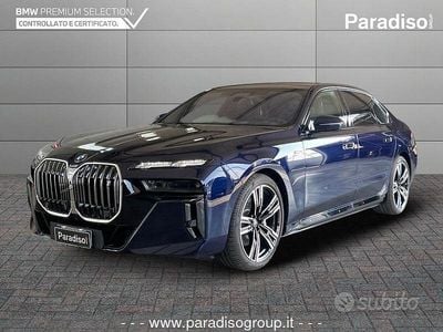 Grigio Nuova 2025 BMW i7 Comfort Edition Berlina | 111.000 €