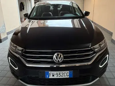 Usata VW T-Roc Advance 116 CV (85 kW) 2019 Nero SUV