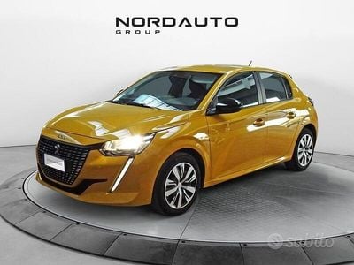Usata Peugeot 208 75 CV (55 kW) 2023 Giallo Utilitaria