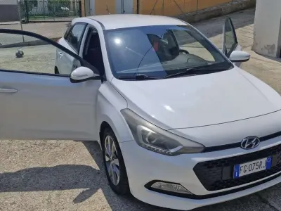 Usata Hyundai i20 Classic 75 CV (55 kW) 2017 Utilitaria