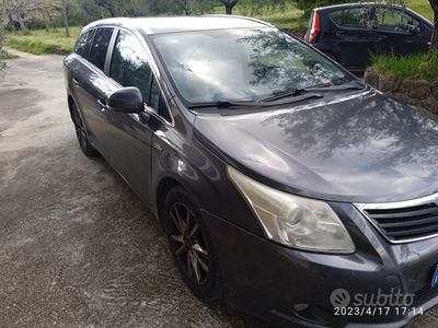 usata Toyota Avensis 2.2