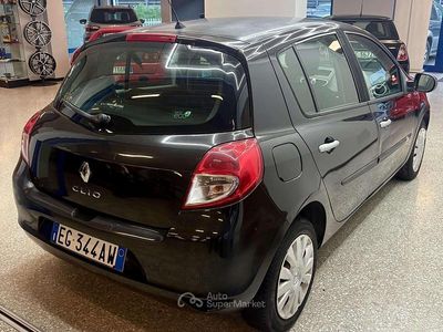 Usata Renault Clio II 75 CV (55 kW) 2011 Nero Berlina