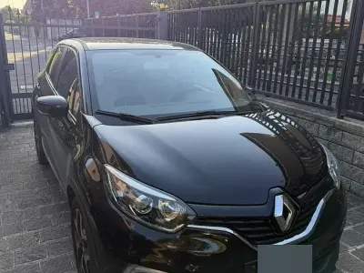 Usata Renault Captur 90 CV (66 kW) 2019 Nero SUV