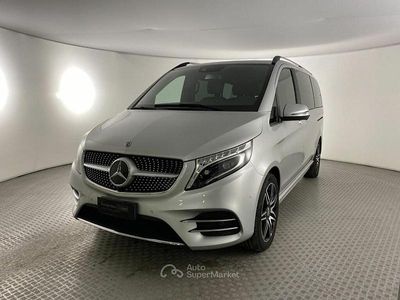 Mercedes V220