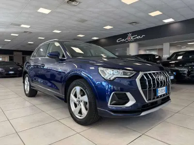Usata Audi Q3 Ambiente 200 CV (147 kW) 2021 Blu/azzurro SUV